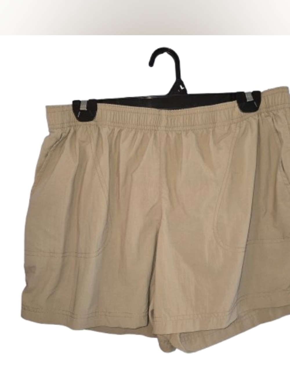 Columbia Women's Nylon Khaki Shorts
